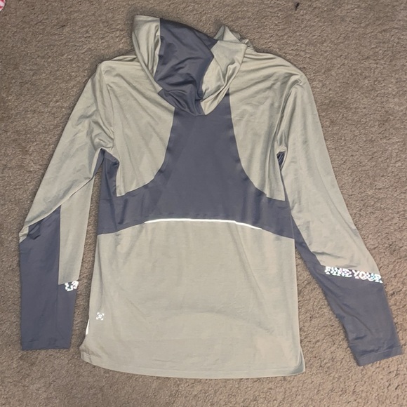 NWOT Lululemon fast and free hoodie - Picture 5 of 5